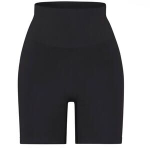 Skims Fits Everbody High Waist Short Size Large Onyx New